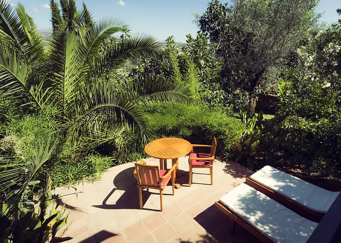 Hotel La Fuente De La Higuera